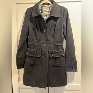 Tulle - Black Wool Coat with Large Buttons and Pocket Detail - L